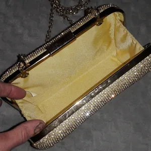 👛 Elegant Gold Glitter Clutch for Evenings Special Events Occasions Purse Bag thumbnail 3