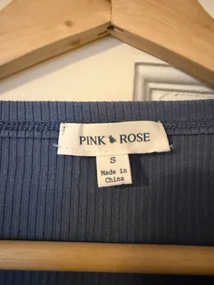 Pink rose button up top  thumbnail 2