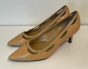 Lauren Ralph Lauren Y2K Vintage Style Tan‎ Kitten Heel Pumps Size 6.5 thumbnail 1