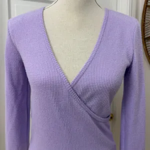 Aerie Waffle Knit Wrap Top Sz S Lavender Thermal Soft Girl Chic Balletcore Lilac thumbnail 2
