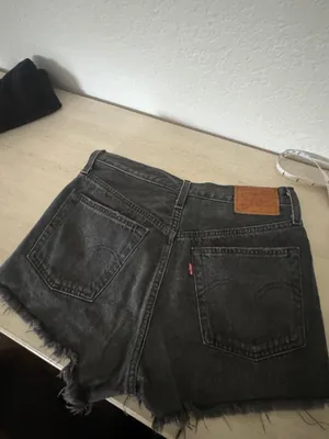 Levi’s 501 High-Waisted Shorts thumbnail 3