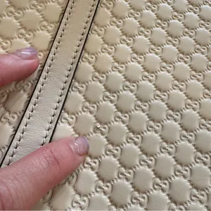 Gucci Microguccissima Logo Leather Tote - Beige thumbnail 7