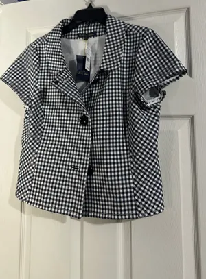Brooks Brothers Gingham Dress with blazer are a size 12. thumbnail 8