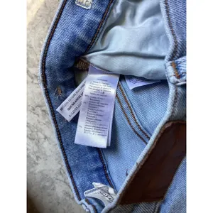 Madewell The Perfect Vintage Jean Light Wash Distressed Raw Hem 23P MC494 thumbnail 7