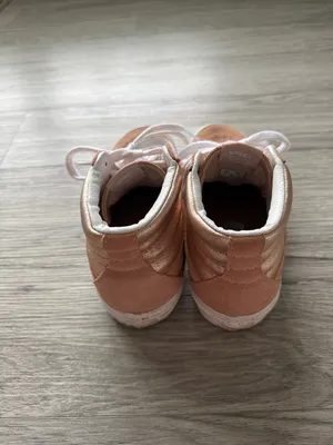 Vans SK8-Hi Reissue High-Top Sneakers in Blush Pink and White Size 6.5 thumbnail 5