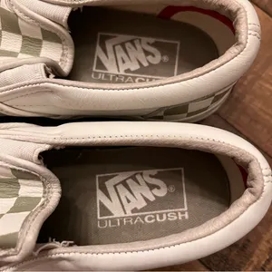 VANS DX‎ Rose 🌹 Embroidery Sneakers thumbnail 5