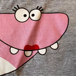 Women’s Mommy Shark Gray T shirt Sz M thumbnail 4
