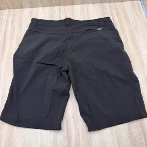 Eddie Bauer Travex Shorts Womens 10 Black Excellent Hiking Outdoor Stretch thumbnail 2