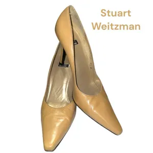 Stuart Weitzman luxury cute classic tan heels! thumbnail 2