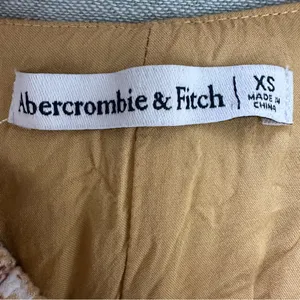 Abercrombie & Fitch Women’s Yellow Floral Halter Shorts Romper Size XS thumbnail 5