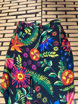 Violet + Claire black floral tank top size medium thumbnail 3