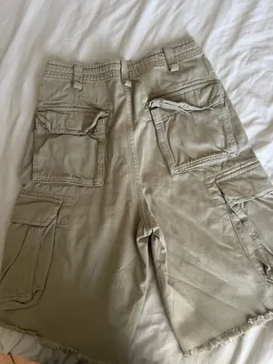 ZARA Shorts Khaki thumbnail 2