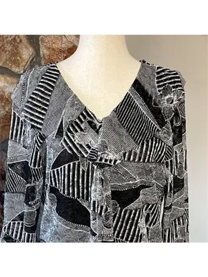 Chaus Black and White Lace Overlay Top Size XL thumbnail 2