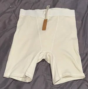 SKIMS COTTON RIBBED BOXERS thumbnail 1