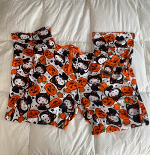 Sanrio Hello Kitty Halloween Pajamas thumbnail 1