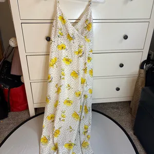 Abercrombie and Fitch Midi Dress Size M thumbnail 3