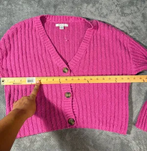 American Eagle XS Hot Pink Ribbed Knit Cropped Cardigan Button Front V-Neck NWOT thumbnail 7