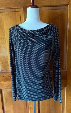 Worthington Geometric Stretch Top Black White Long Sleeve Pullover Meduim thumbnail 1