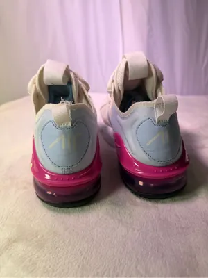 Nike Women’s Air Max White Blue Pink Sneakers thumbnail 8