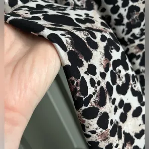 Balance Collection aka Marika High Rise Tummy Control Legging Sz L Leopard Print thumbnail 6