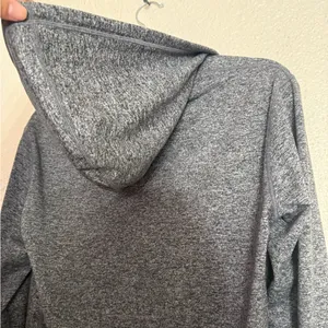 Vuori Women's Charcoal Zip-Up Hoodie grey color size small thumbnail 9
