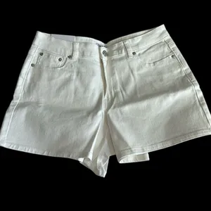 Juicy Couture White Denim Jean shorts, Size 10, 4” inseam, NWT thumbnail 2