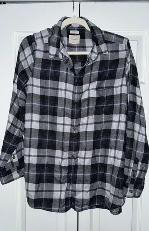 American Eagle Boyfriend Fit Flannel thumbnail 1