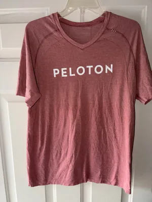 Peloton X Lululemon Men's Short Sleeve Tee size M thumbnail 1