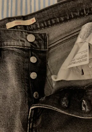 Levi's Wedgie Straight Black Jeans thumbnail 4