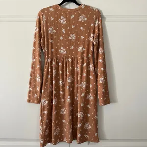 Dress thumbnail 3