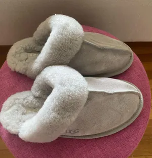 UGG Slippers thumbnail 6