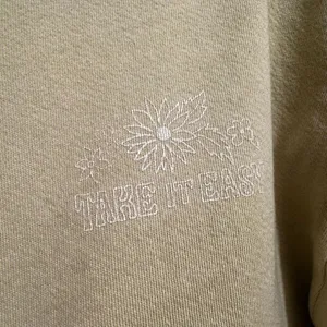 Billabong Take It Easy Floral Graphic Cropped Yellow Green Sweater Medium thumbnail 3