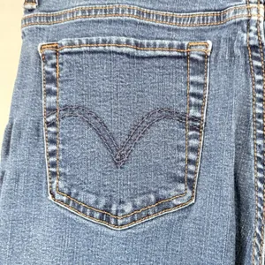 Levi's Women's 512 Perfectly‎ Slimming Straight Leg Jeans Medium Wash Size 10 S thumbnail 11