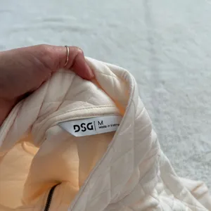 DSG Women's Cream Quilted 1/2 Zip Pullover Sz M Classic Athleisure Sporty Casual thumbnail 7
