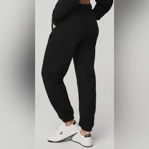 Alo Yoga NWOT Accolade Sweatpants Cool Chrome Logo Black, Pockets Size M thumbnail 3