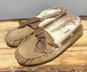 UGG Chestnut Ansley Leather Bow Moccasin Slippers Size‎ 10 A22 thumbnail 1