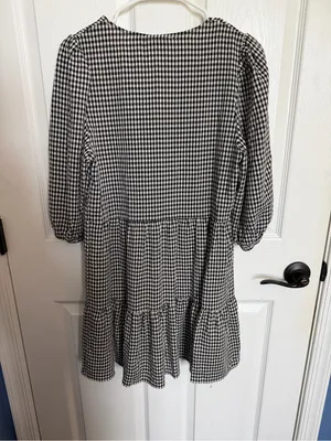 Petal & Pup Black & White Gingham V-Neck Tiered Dress w Puff Sleeves Size 6 thumbnail 3