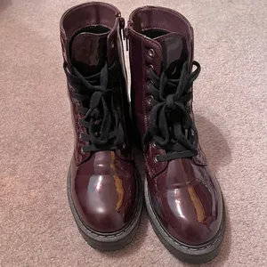 TRUE CRAFT Women’s Faux Leather Combat Boots thumbnail 9