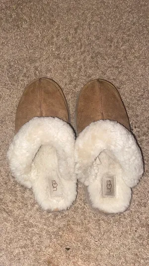 UGG Slippers Disquette Women’s Platform thumbnail 4