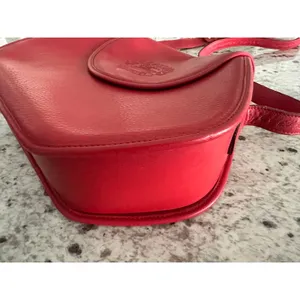 Vintage Burberrys Red Leather Shoulder Bag Crossbody Embossed Logo Crest Rare thumbnail 7