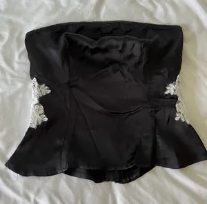 Princess Polly Lace Top thumbnail 1