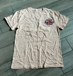 Light Pink Short Sleeve Graphic Tee Size M thumbnail 1