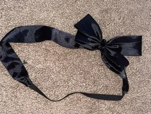 Black Bowtie Headband thumbnail 1