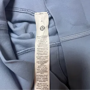 NWT Lululemon Align High Rise Short 6” Washed Denim Women’s Shorts Size 4 thumbnail 8