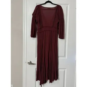 Listicle Fall Burgundy deep v dress for fall thumbnail 3