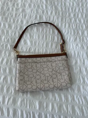 Calvin Klein Shoulder Bag thumbnail 2