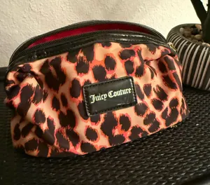 Juicy Couture Makeup Bag thumbnail 1