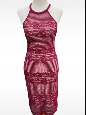 Guess Sleeveless Lace Midi Dress in Wine thumbnail 2