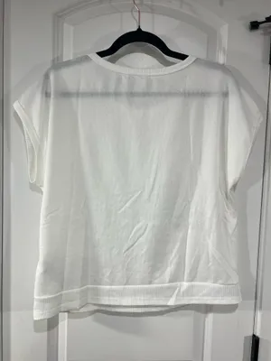 SheIn White short sleeve top with Gold Button detail thumbnail 5