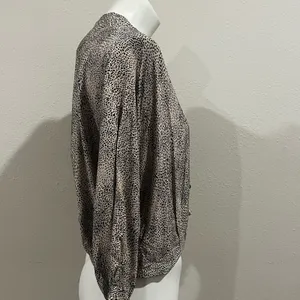 Zara animal print v neck blouse thumbnail 6